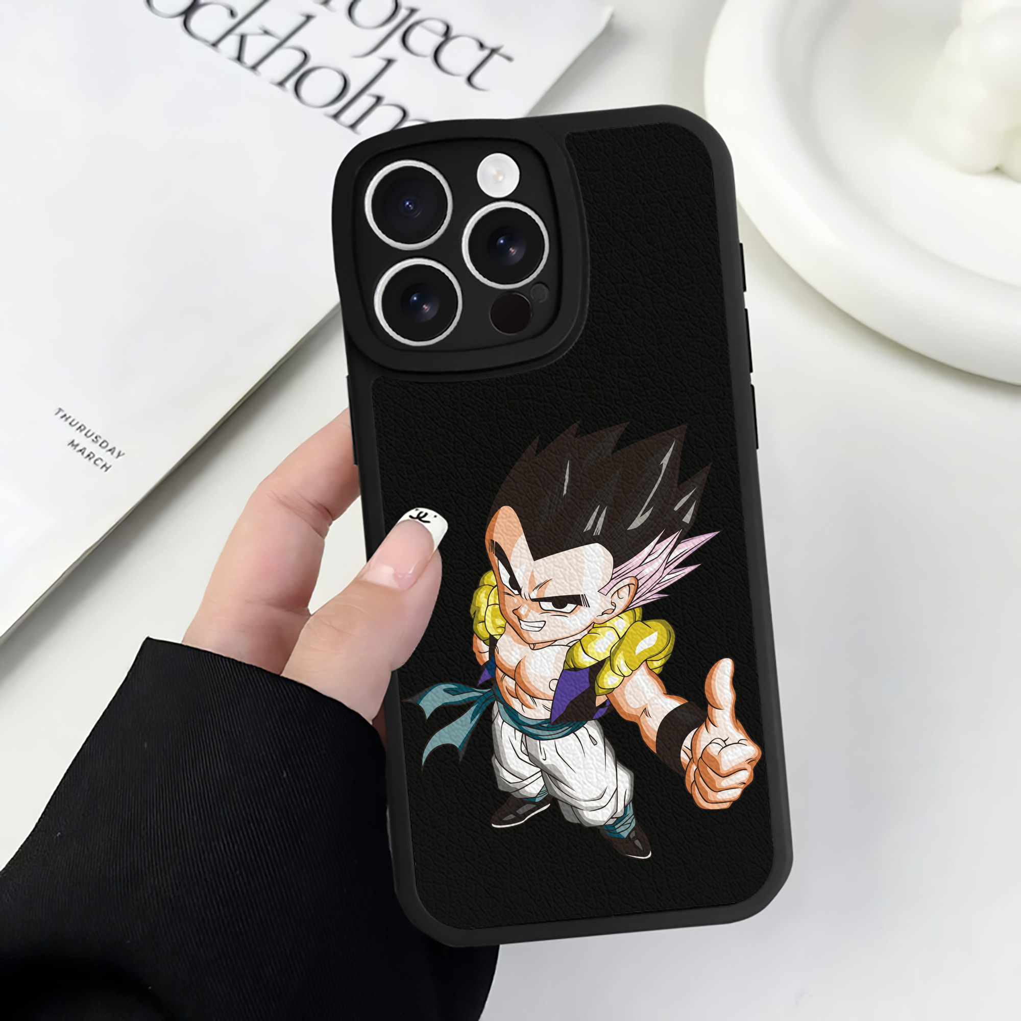 （画像用） ドラゴンボール ベジータ四世（Bejīta Yonsei）DRAGON BALL Vegeta IV 【iPhone 16シリーズ対応】シリコンスマホケース（レザー調） 材質：シリコン